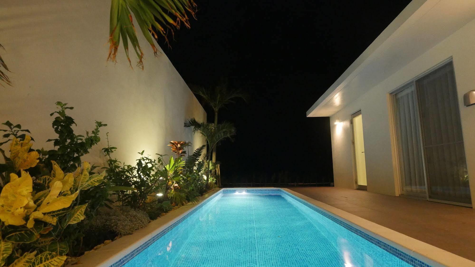 Feliz Villa Suite Miyakojima Ueno Exterior photo