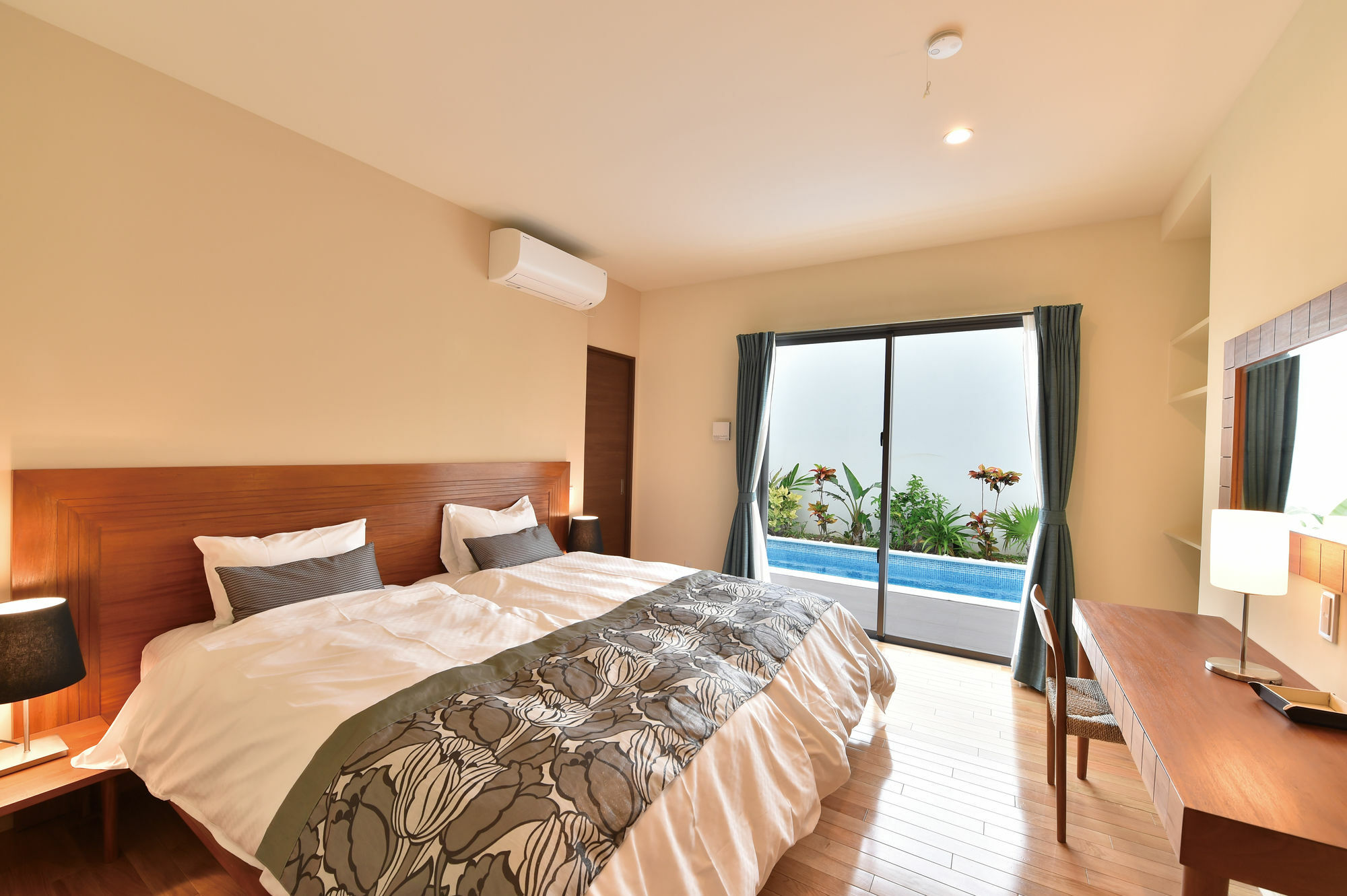 Feliz Villa Suite Miyakojima Ueno Exterior photo